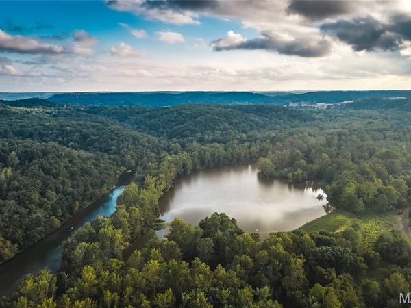 21805 Torrent Drive , Devils Elbow, MO 65457