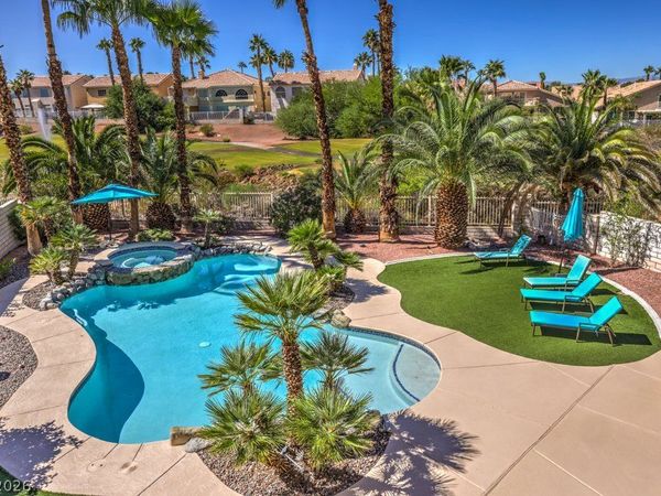 2402 Legacy Island Circle, Henderson, NV 89074