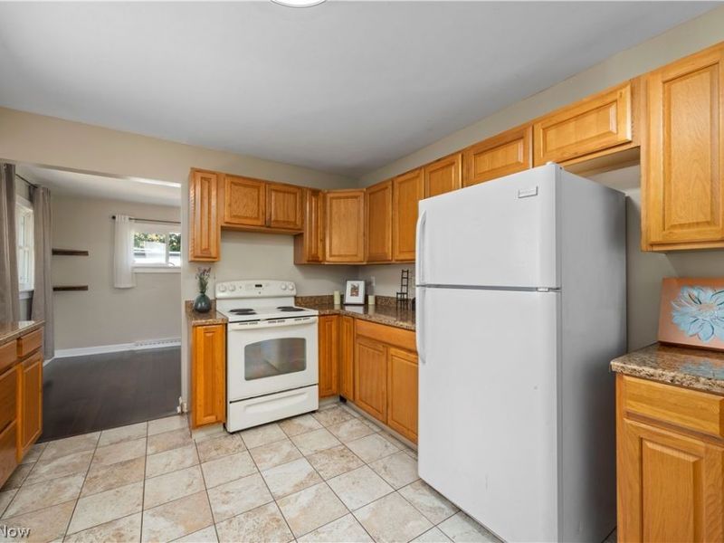 6860 Murray Ridge Road , Elyria, OH 44035 Photo 16
