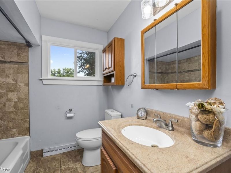 6860 Murray Ridge Road , Elyria, OH 44035 Photo 27