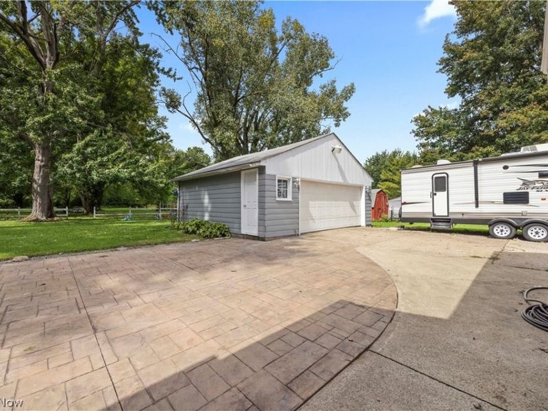 6860 Murray Ridge Road , Elyria, OH 44035 Photo 34
