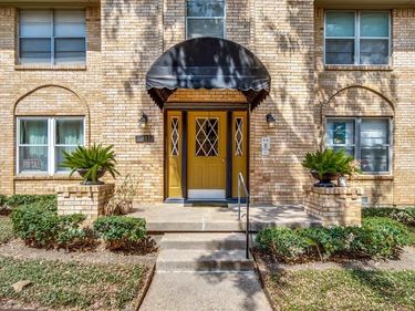 5811 Sandhurst Lane, Unit A, Dallas, TX 75206