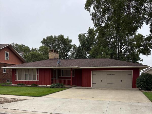 526 Garfield St, Granville, IA 51022