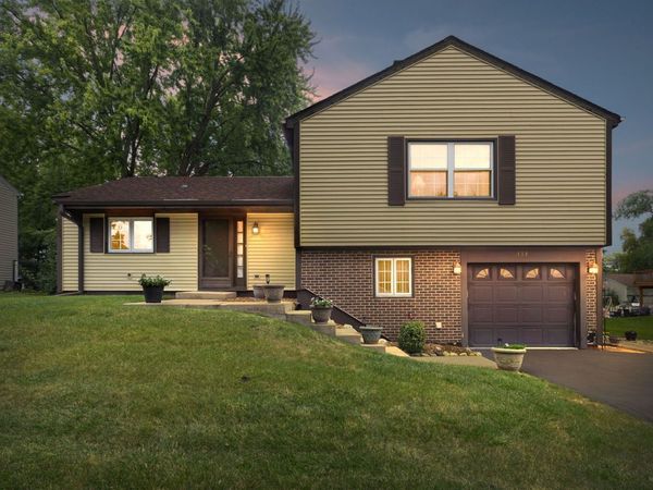 137 Sherman Court, Bartlett, IL 60103
