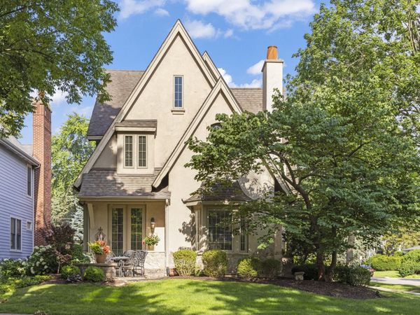 706 N Ellsworth Street, Naperville, IL 60563