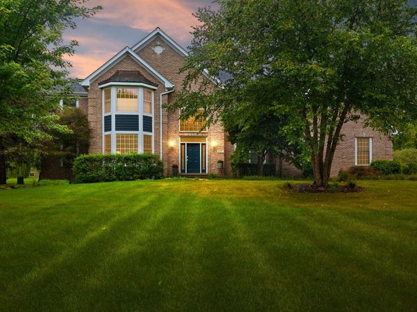 8207 Red Bark Lane, Cary, IL 60013