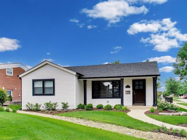 304 W Graham Avenue , Lombard, IL 60148