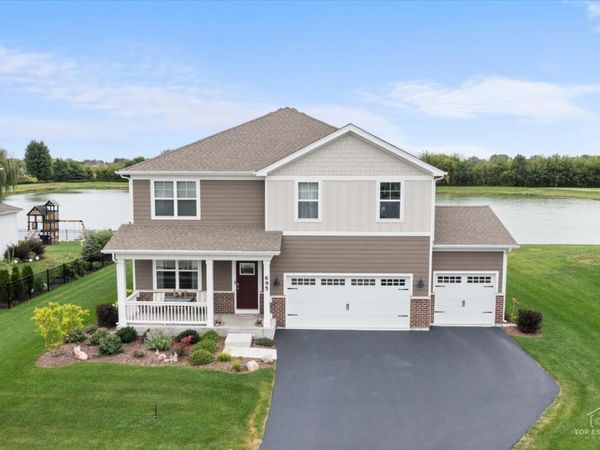 695 Kentshire Circle , Elgin, IL 60124