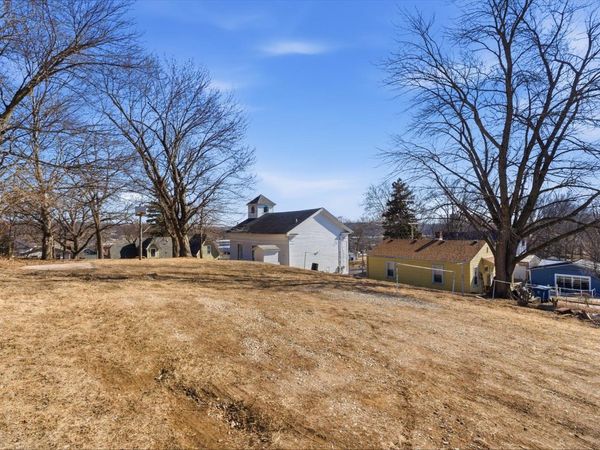 Lot 2 2nd Street , Le Claire, IA 52753