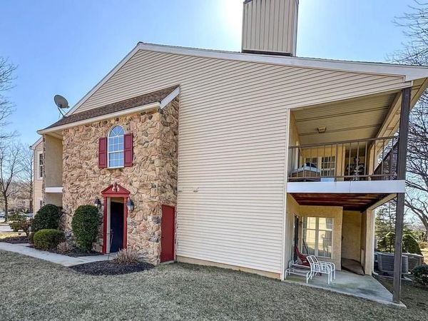 109 VALLEY GREENE CR , WYOMISSING, PA 19610