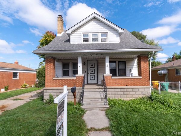 16893 Hauss Avenue , Eastpointe, Mi 48021