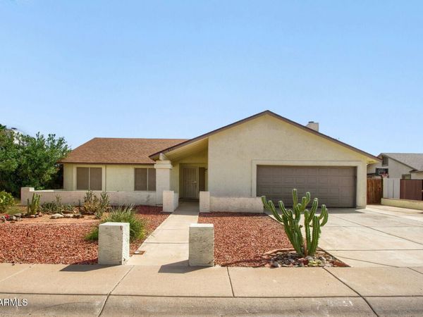 8231 W CORRINE Drive, Peoria, AZ 85381