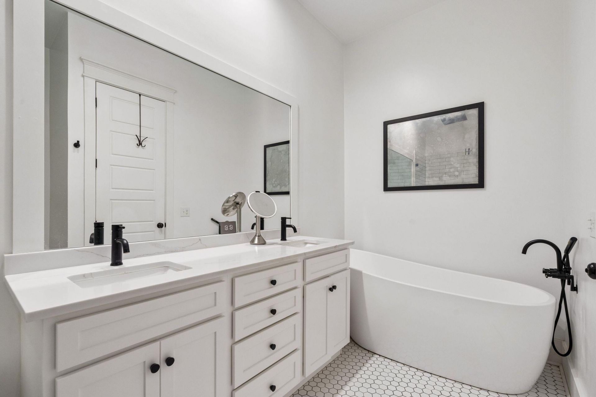 1057 Phillips Park Drive Photo 22
