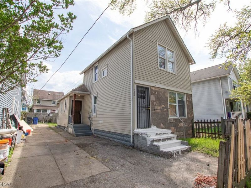 7017 Colgate Ave Front, 7015 Colgate Rear Avenue , Cleveland, OH 44102 Photo 2
