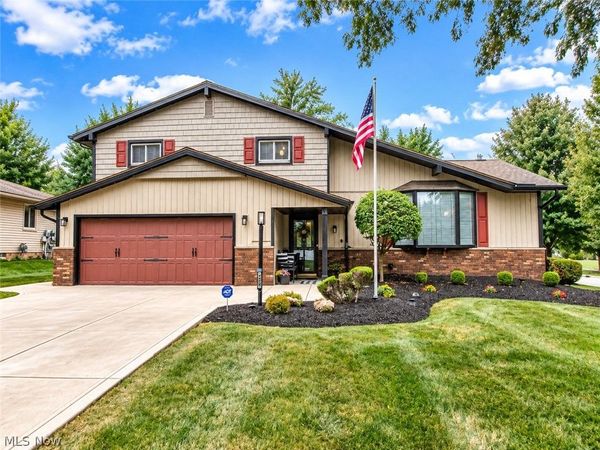 7820 Klein Drive , Middleburg Heights, OH 44130