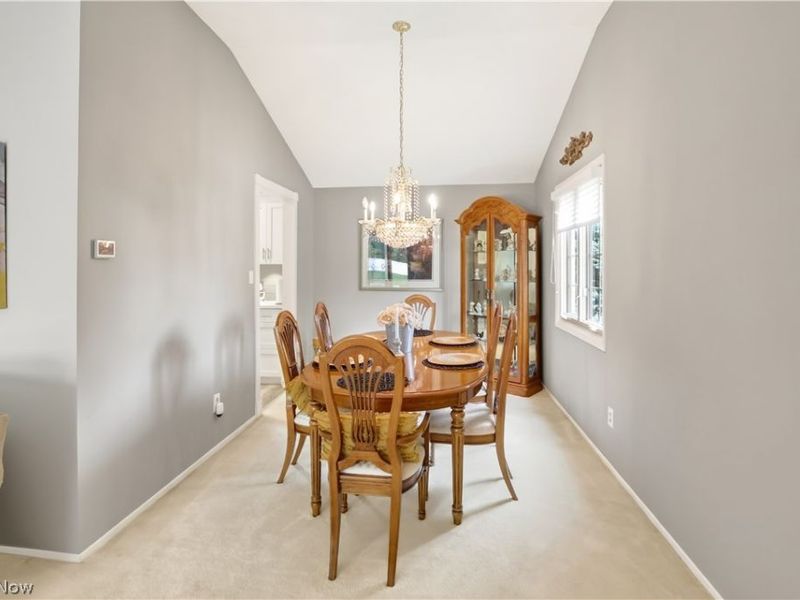 7820 Klein Drive, Middleburg Heights, OH 44130 Photo 8