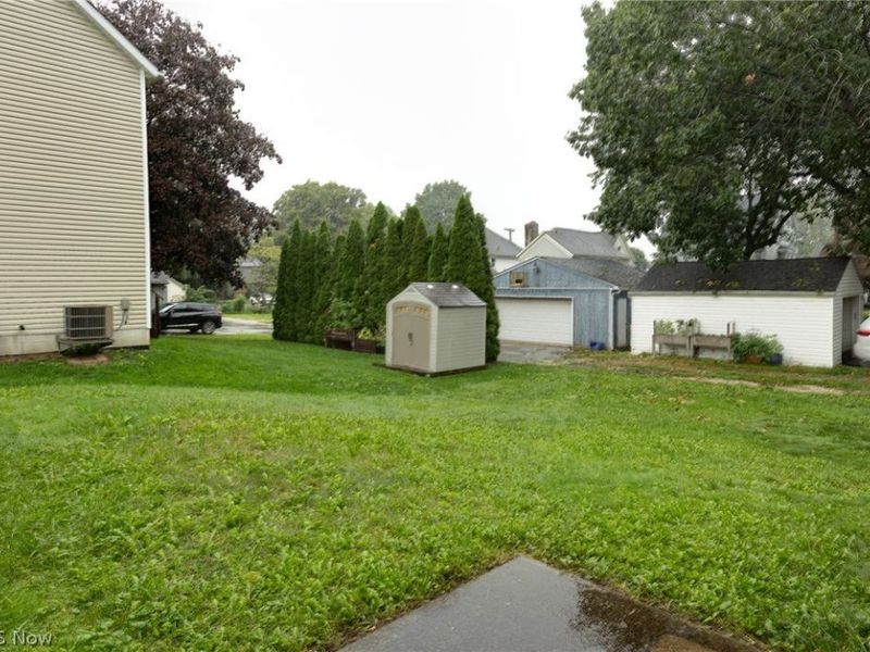325 Harmon Street SW, North Canton, OH 44720 Photo 24