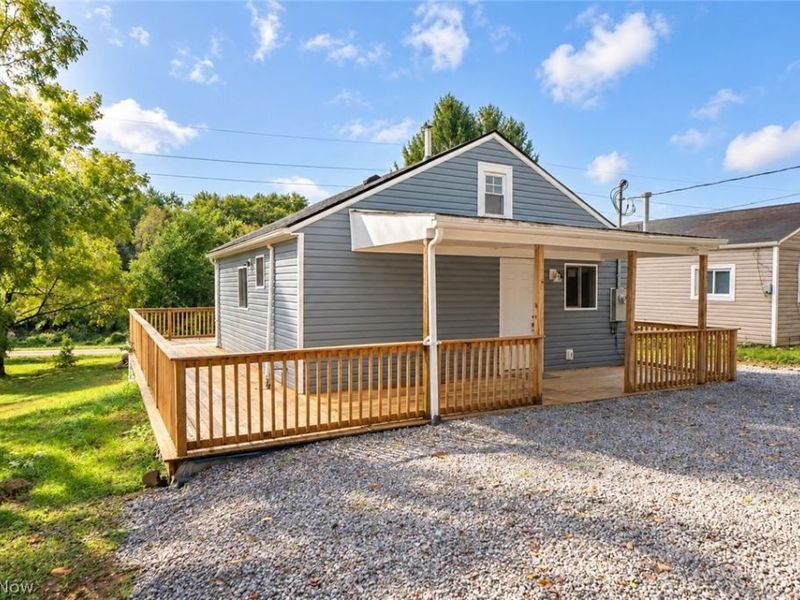 318 Elmport Avenue NE, Canton, OH 44704 Photo 1