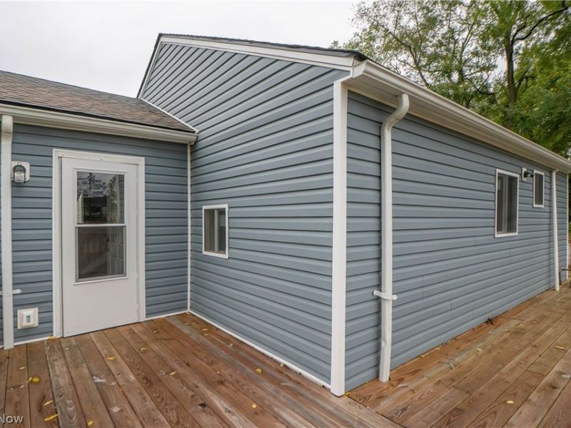 318 Elmport Avenue NE, Canton, OH 44704 Photo 29