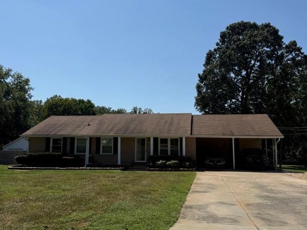3432 Farrhill Road , Charlotte, NC 28214