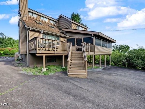 10 Crestwood Court , Lake Ariel, PA 18436