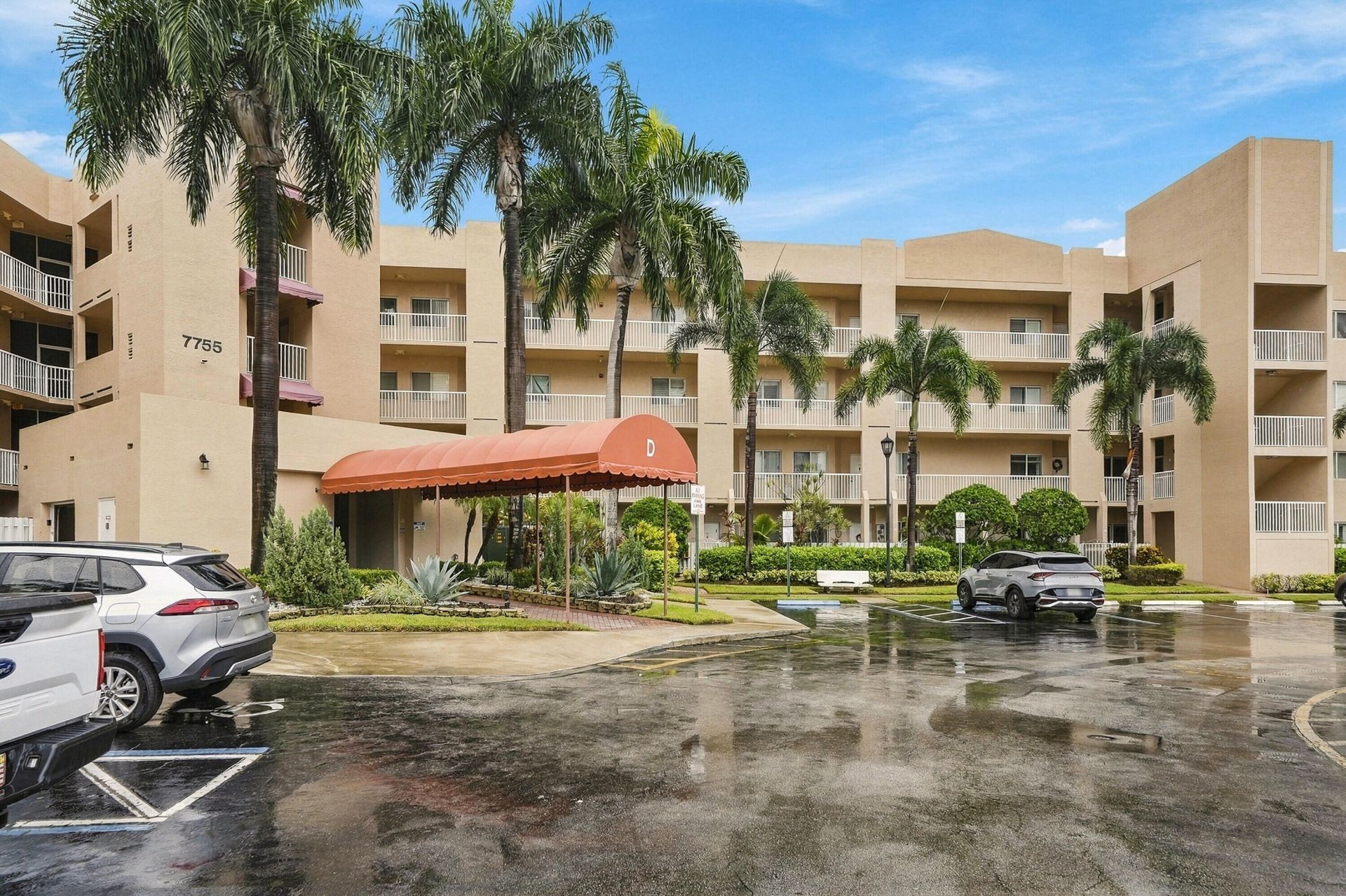 7755 Yardley Drive, Unit 410, Tamarac, FL 33321 Photo