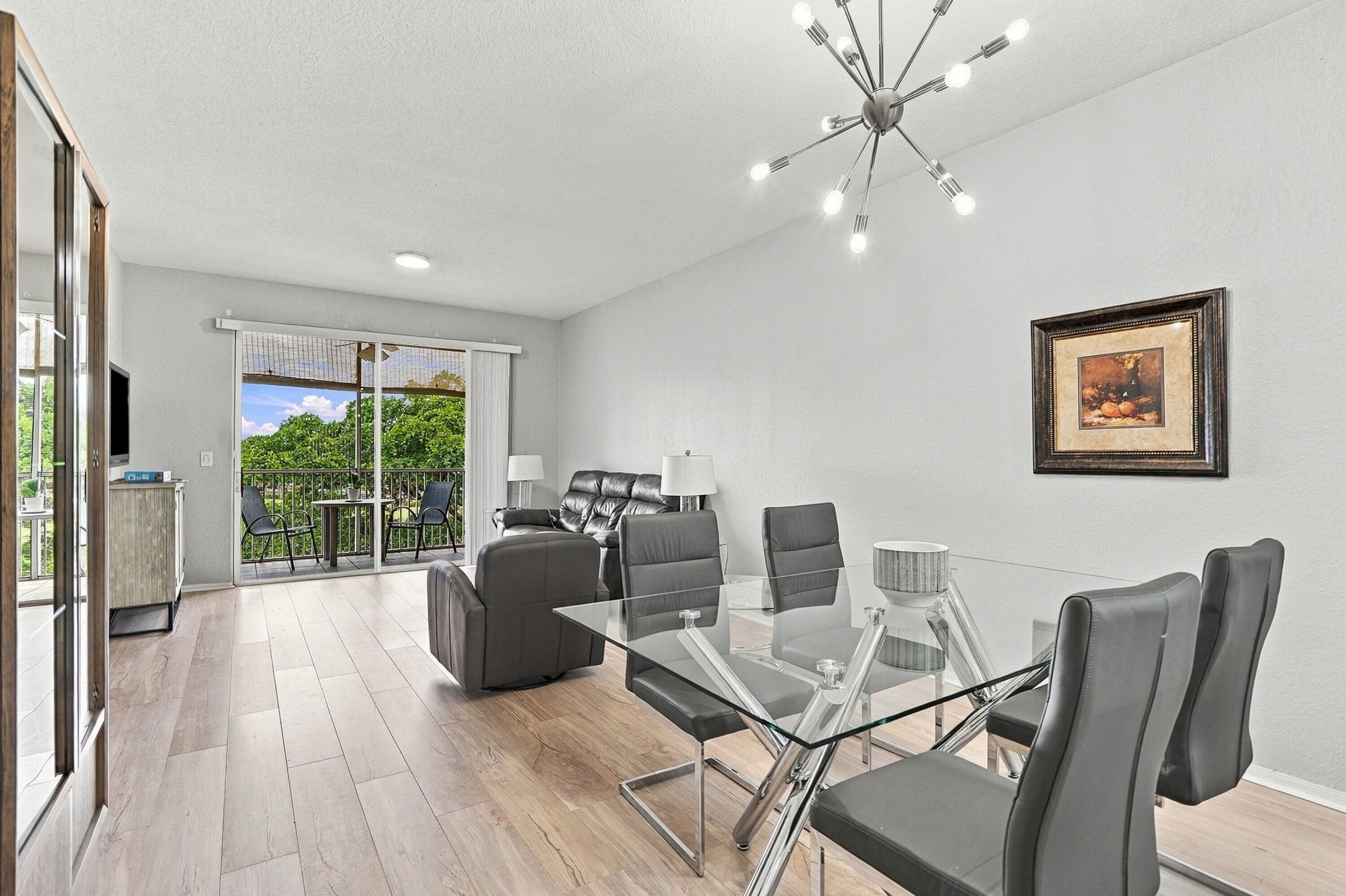 7755 Yardley Drive, Unit 410, Tamarac, FL 33321 Photo