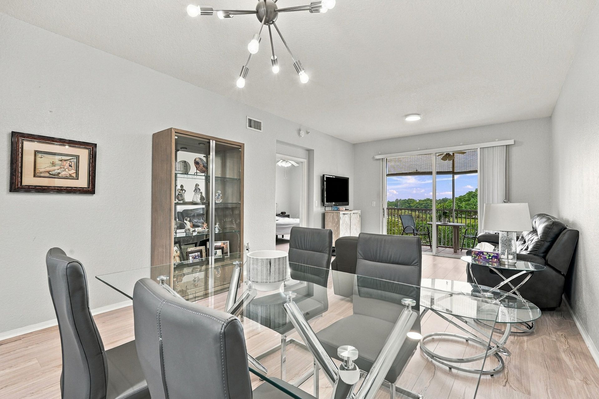 7755 Yardley Drive, Unit 410, Tamarac, FL 33321 Photo