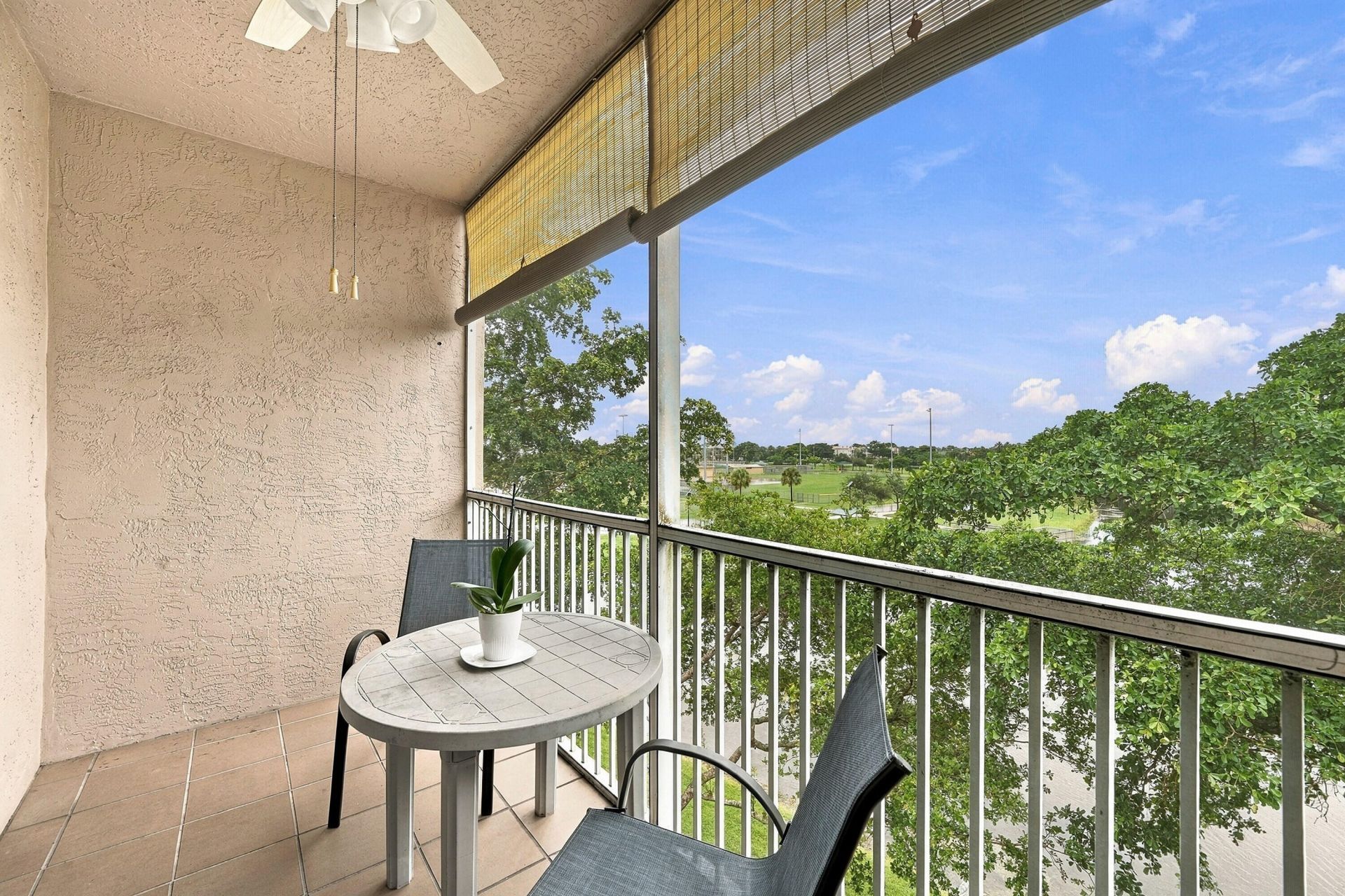 7755 Yardley Drive, Unit 410, Tamarac, FL 33321 Photo
