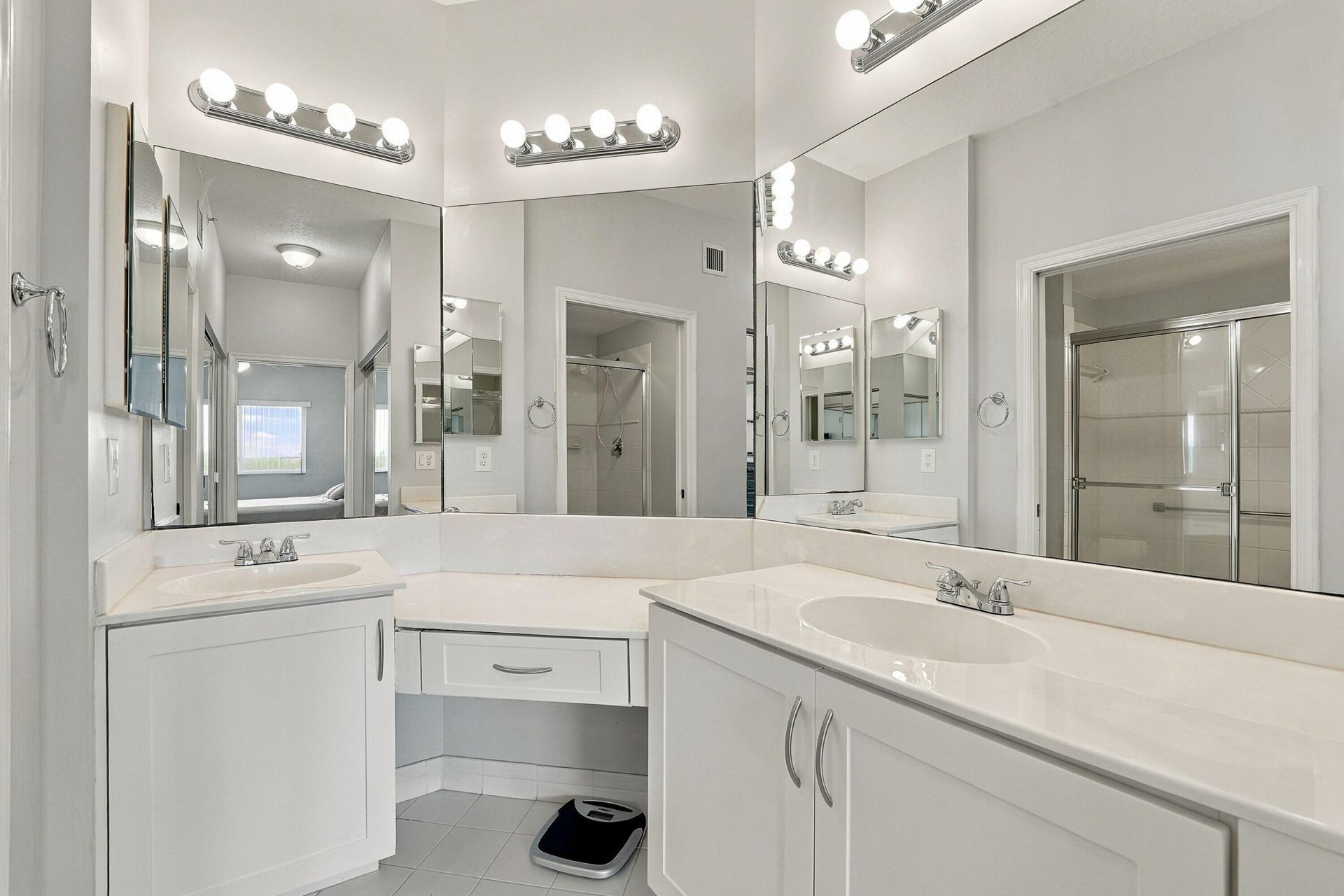 7755 Yardley Drive, Unit 410, Tamarac, FL 33321 Photo