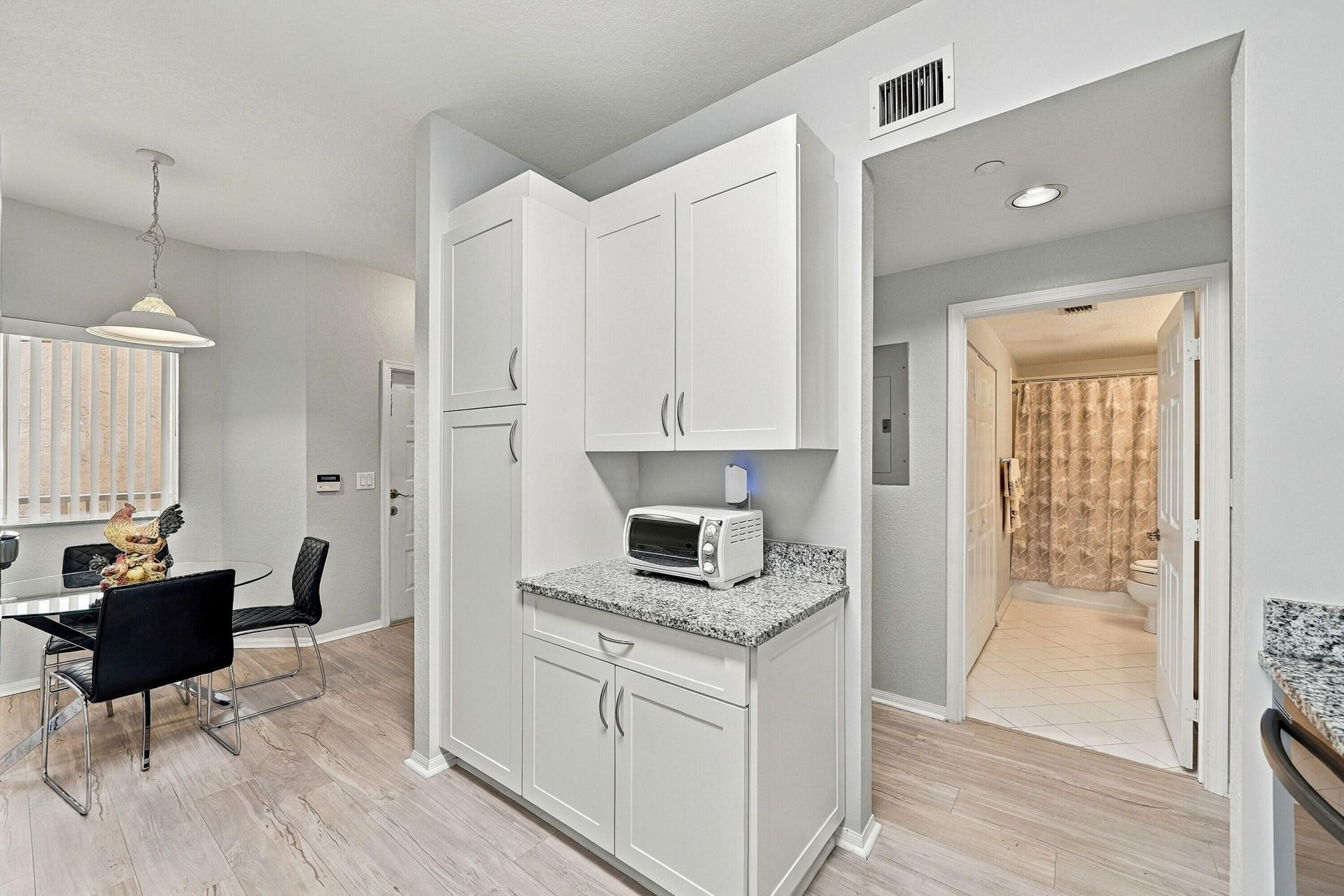 7755 Yardley Drive, Unit 410, Tamarac, FL 33321 Photo