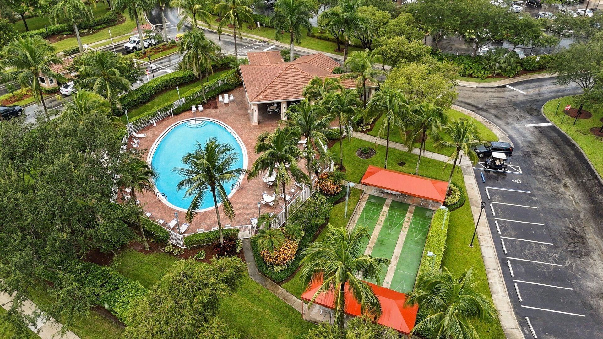 7755 Yardley Drive, Unit 410, Tamarac, FL 33321 Photo