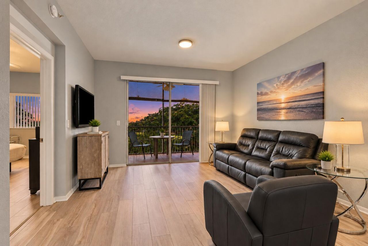 7755 Yardley Drive, Unit 410, Tamarac, FL 33321 Photo
