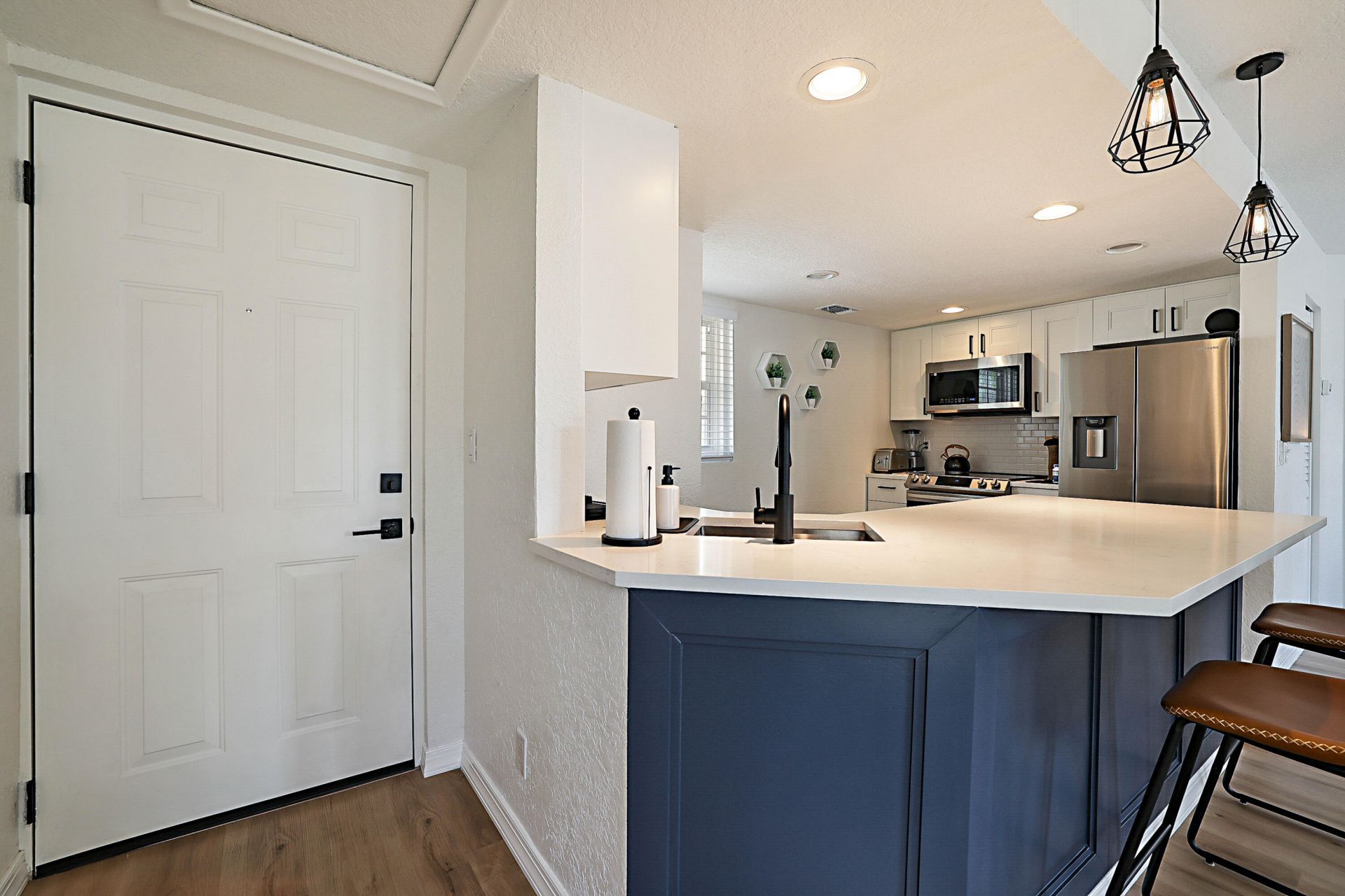 1105 Lake Shore Drive, Unit 205, Lake Park, FL 33403 Photo