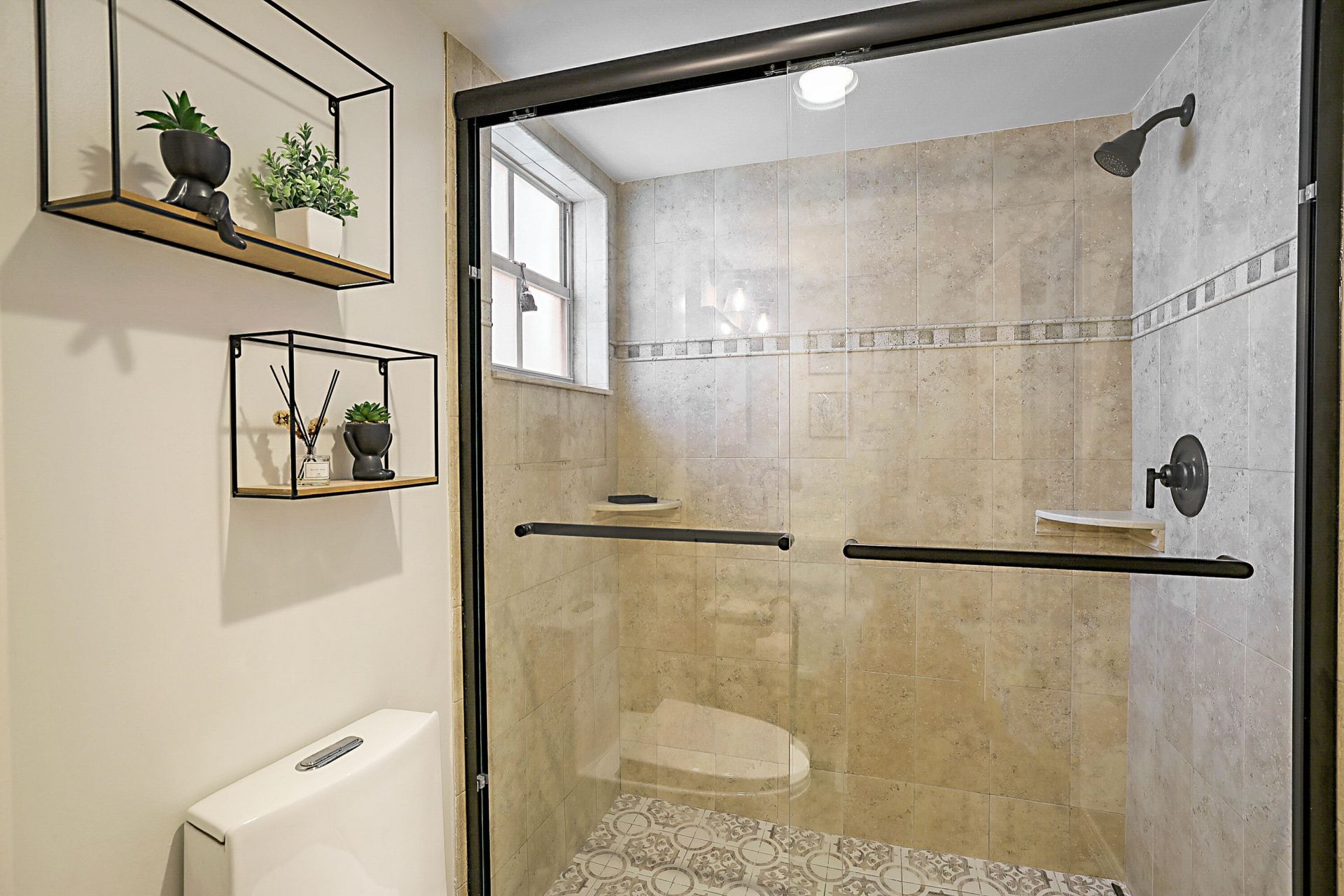 1105 Lake Shore Drive, Unit 205, Lake Park, FL 33403 Photo