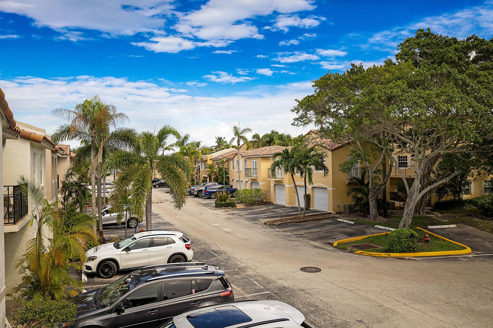 1105 Lake Shore Drive, Unit 205, Lake Park, FL 33403 Photo