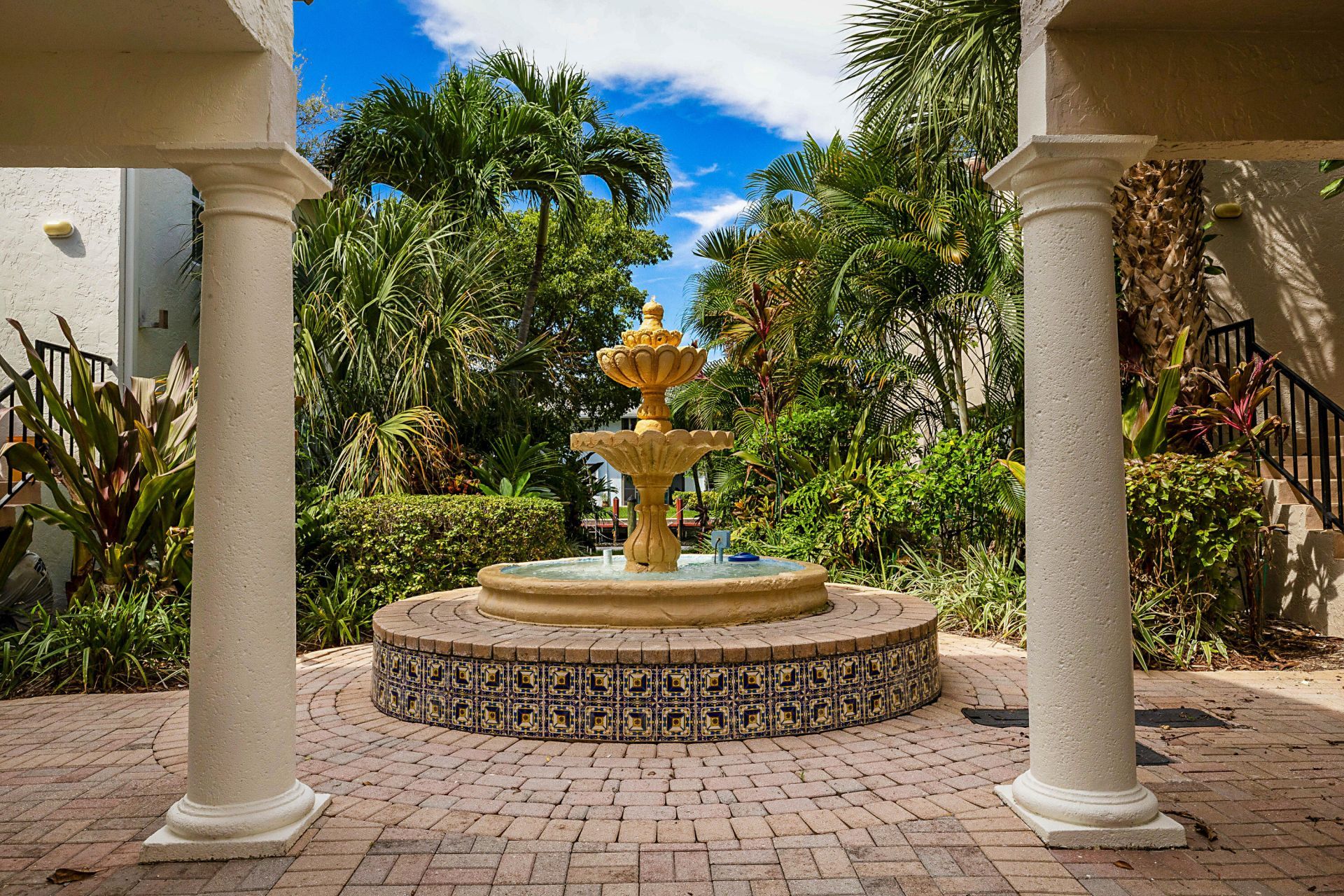 1105 Lake Shore Drive, Unit 205, Lake Park, FL 33403 Photo