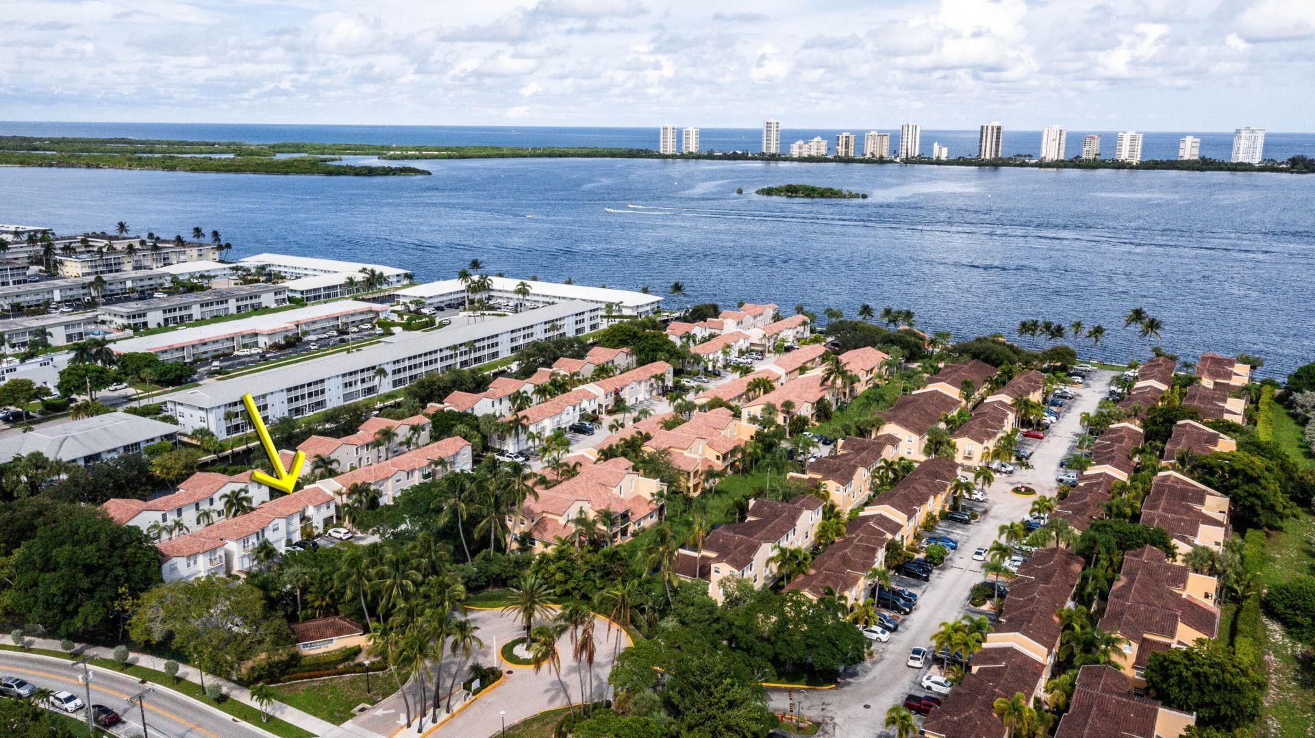 1105 Lake Shore Drive, Unit 205, Lake Park, FL 33403 Photo