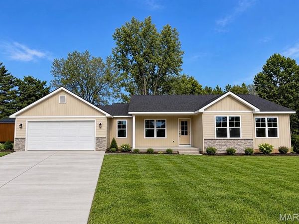 16 Camden Court, Fairview Heights, IL 62208