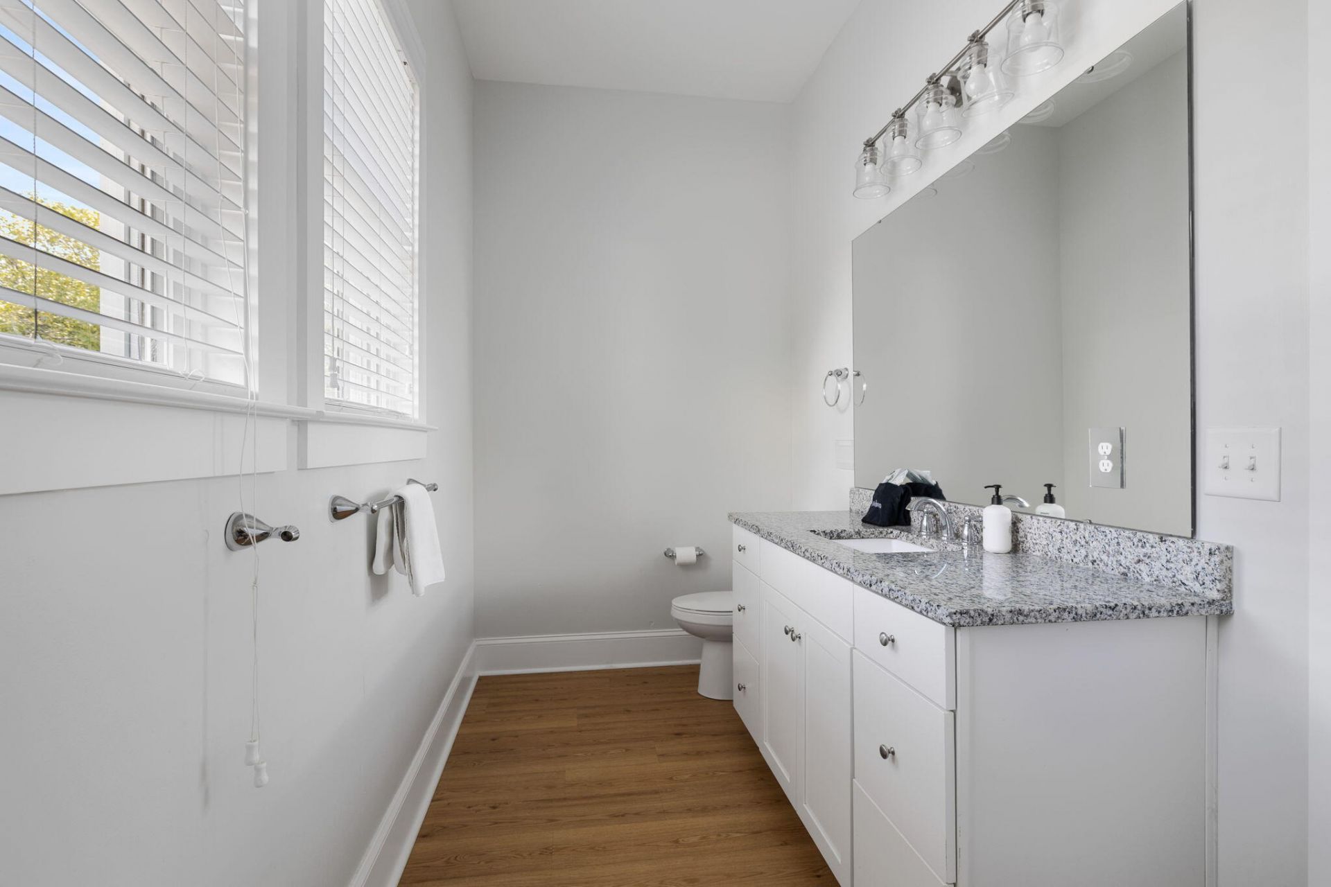162 Spring Street Photo 10
