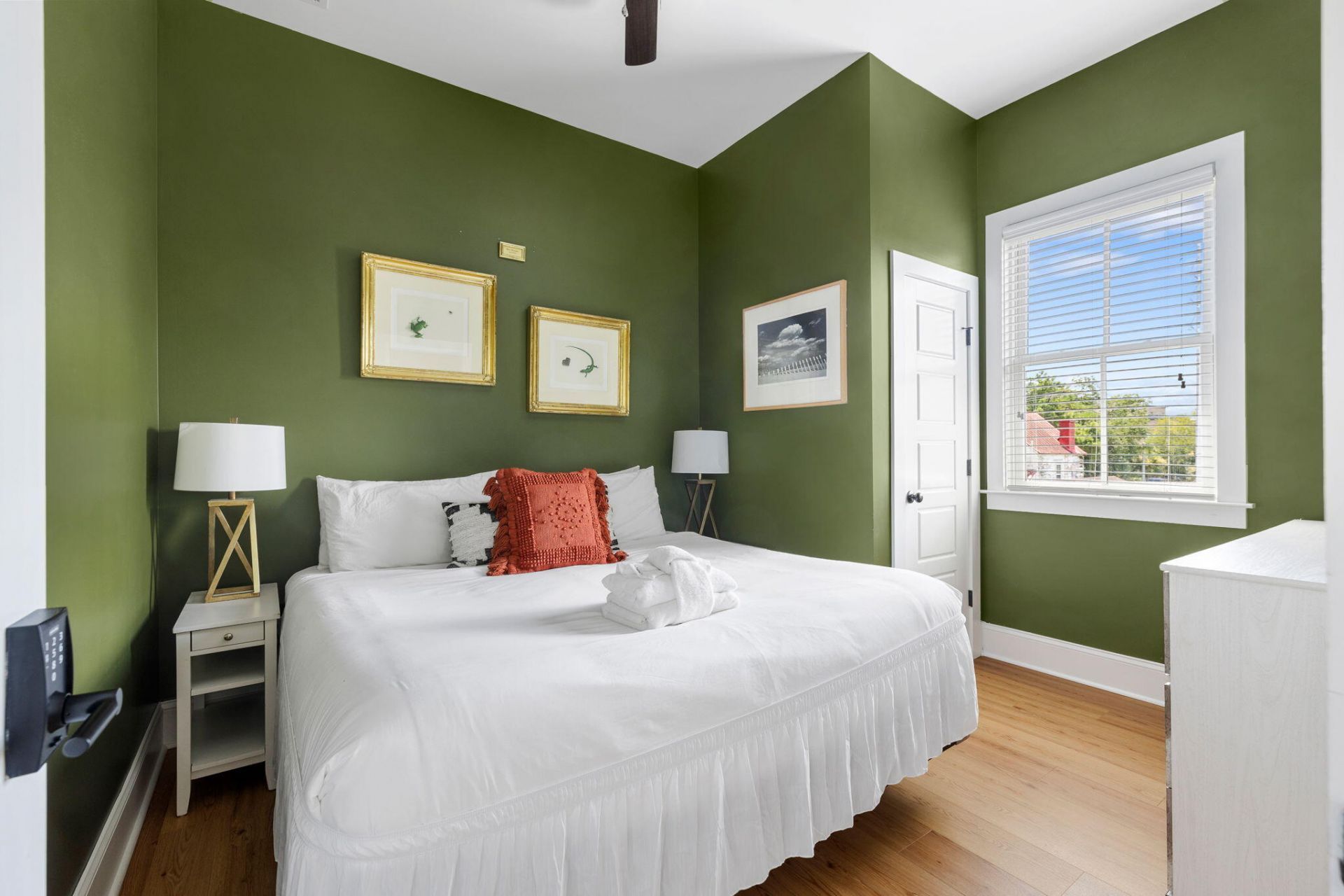 162 Spring Street Photo 12