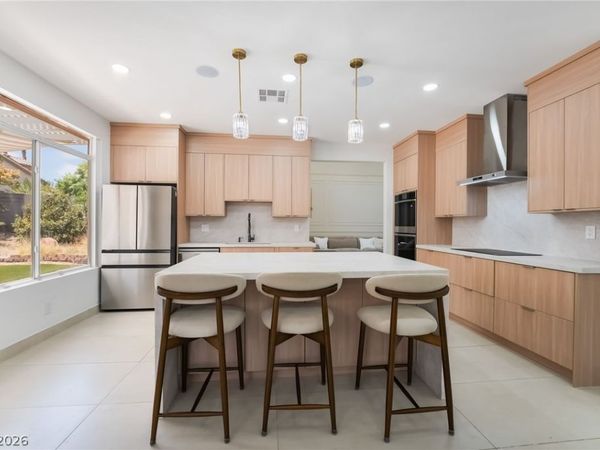 8253 Ruby Mountain Way , Las Vegas, NV 89128