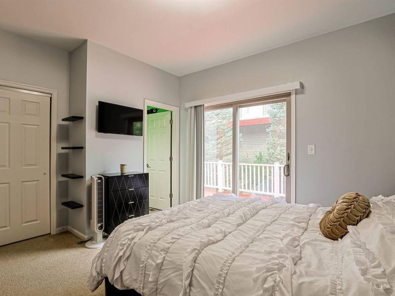 3450 Golden Avenue, Unit 20, Cincinnati, OH 45226 Photo 17