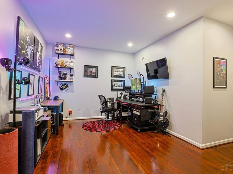 3450 Golden Avenue, Unit 20, Cincinnati, OH 45226 Photo 18