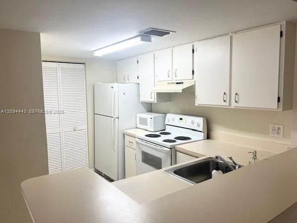 10749 Cleary Blvd , Unit 307, Plantation, FL 33324