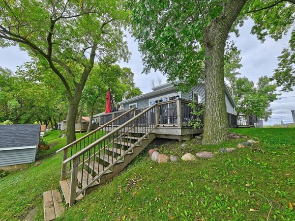 25251 McClelland Lane , Spirit Lake, IA 51360