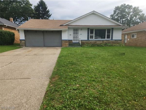 23478 Hillcroft Drive , Warrensville Heights, OH 44128