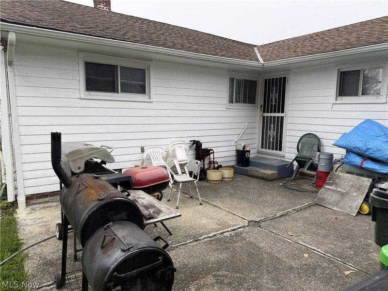 23478 Hillcroft Drive, Warrensville Heights, OH 44128 Photo 16
