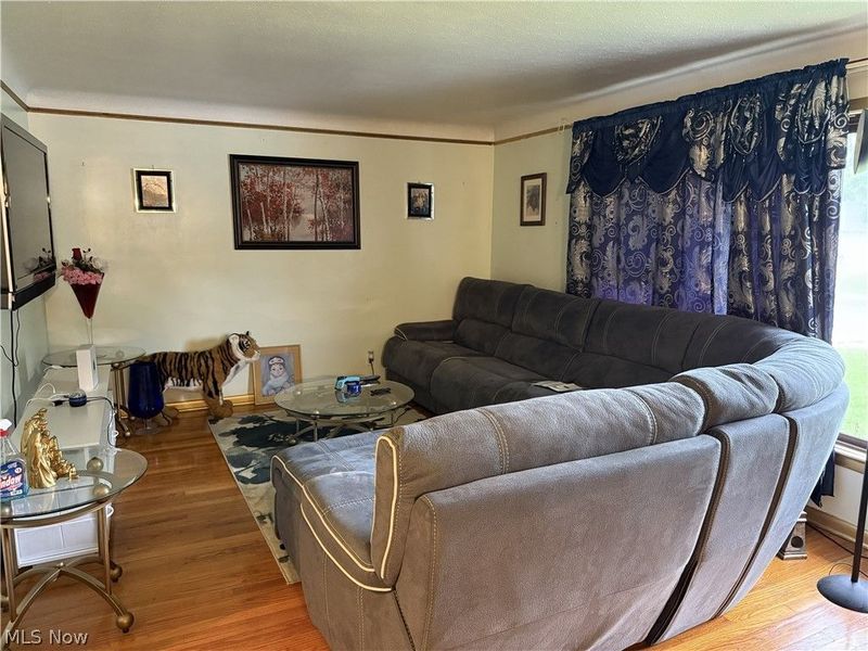 23478 Hillcroft Drive, Warrensville Heights, OH 44128 Photo 2