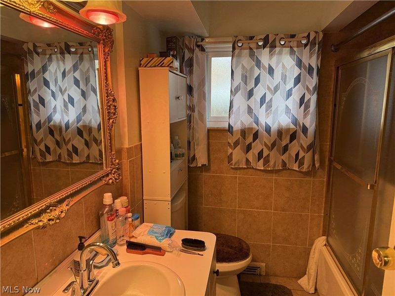 23478 Hillcroft Drive, Warrensville Heights, OH 44128 Photo 6